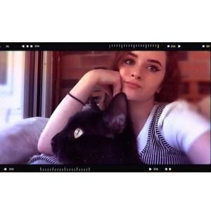 Meet your Posher, Katelyn